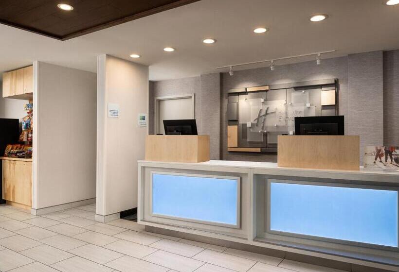 Holiday Inn Express Hotel & Suites Olive Branch, An Ihg