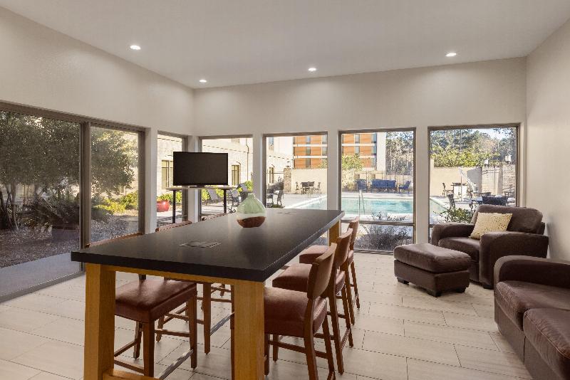 Holiday Inn Express Hotel & Suites Opelika Auburn, An Ihg