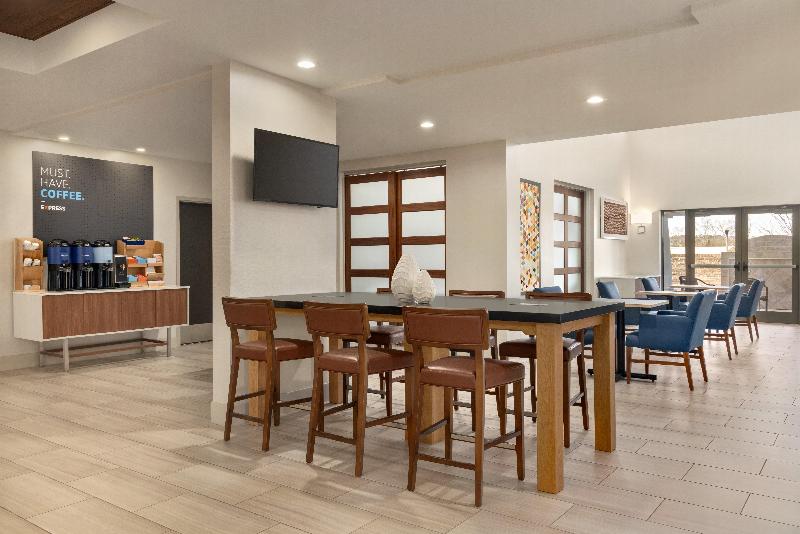 Holiday Inn Express Hotel & Suites Opelika Auburn, An Ihg