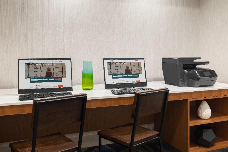 Holiday Inn Express Hotel & Suites Opelika Auburn, An Ihg