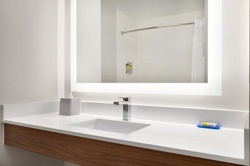 Holiday Inn Express Hotel & Suites Opelika Auburn, An Ihg