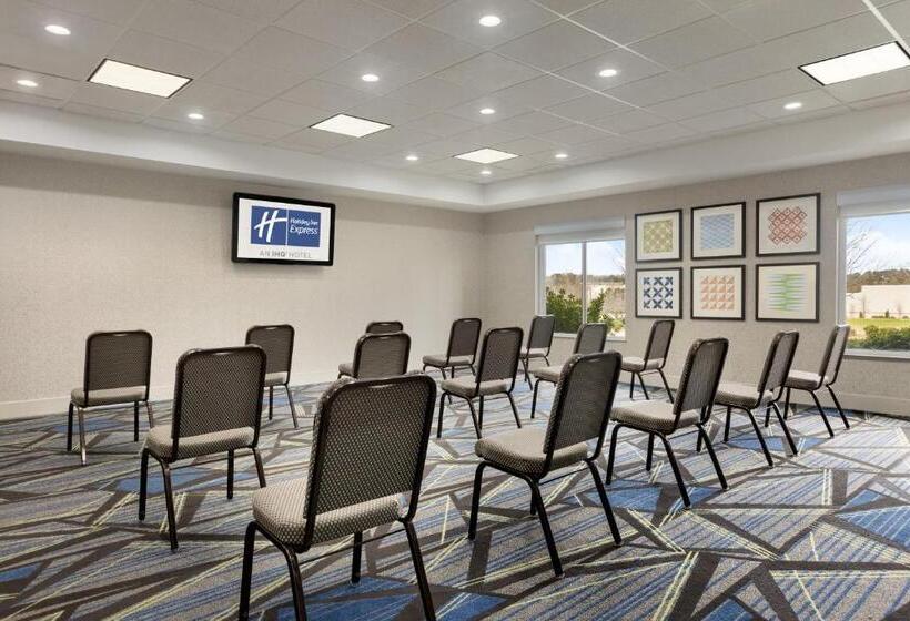 Holiday Inn Express Hotel & Suites Opelika Auburn, An Ihg