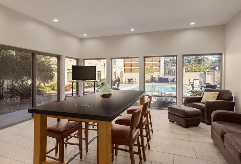 Holiday Inn Express Hotel & Suites Opelika Auburn, An Ihg