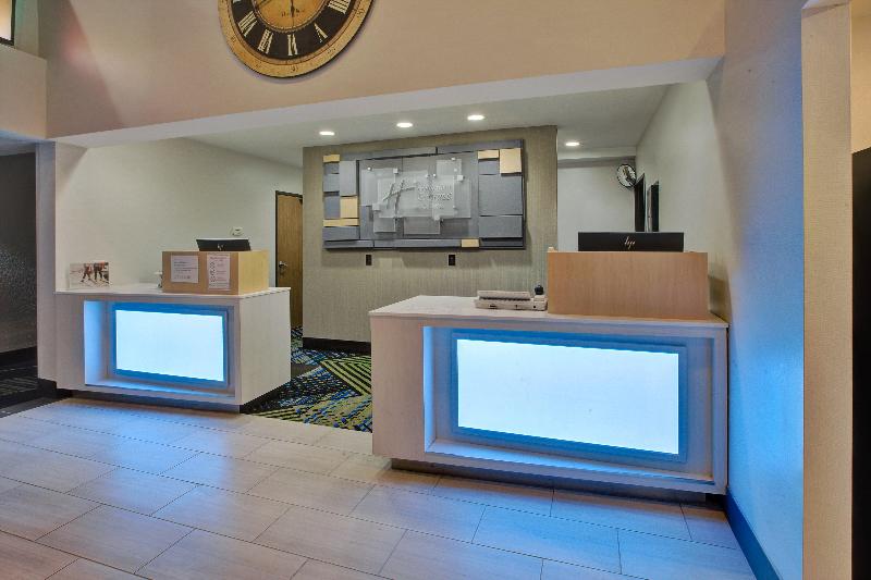 Holiday Inn Express Hotel & Suites Petoskey, An Ihg