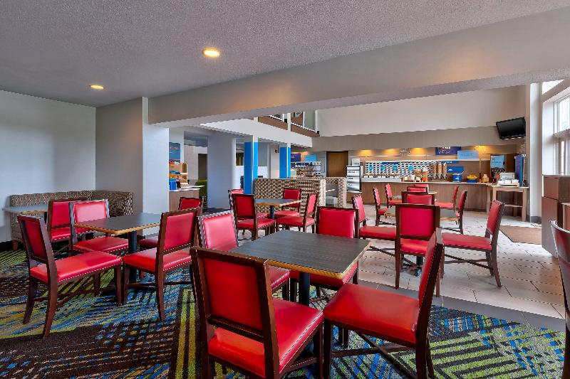 Holiday Inn Express Hotel & Suites Petoskey, An Ihg