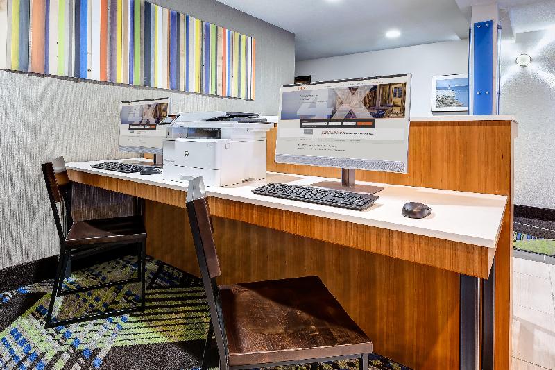 Holiday Inn Express Hotel & Suites Petoskey, An Ihg