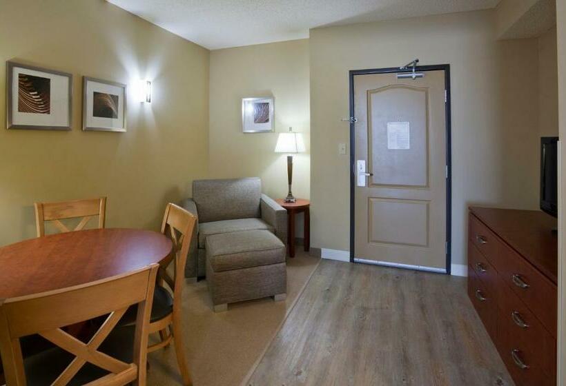 Holiday Inn Hotel & Suites Maple Grove Northwest Minneapolis Arbor Lakes, An Ihg