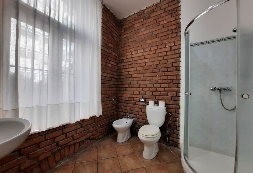 مسافرخانه Pension City Center