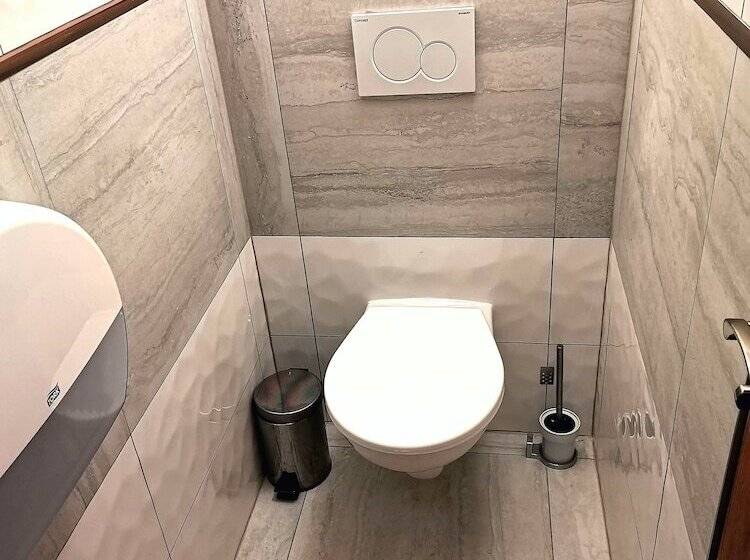 مسافرخانه Pension Sklep Rest