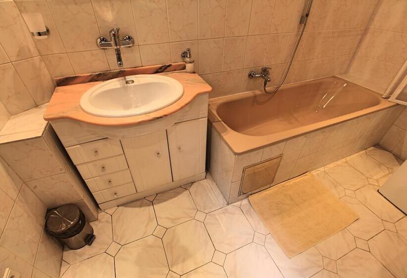 مسافرخانه Pension Sklep Rest