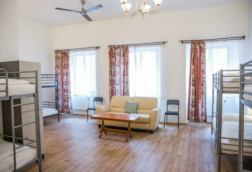 Hostel Little Quarter