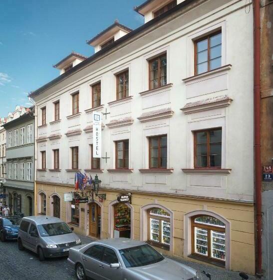 Hostel Little Quarter