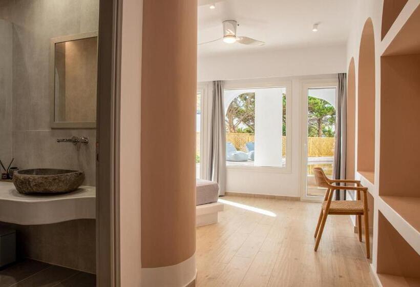 Aloni Hotel & Suites