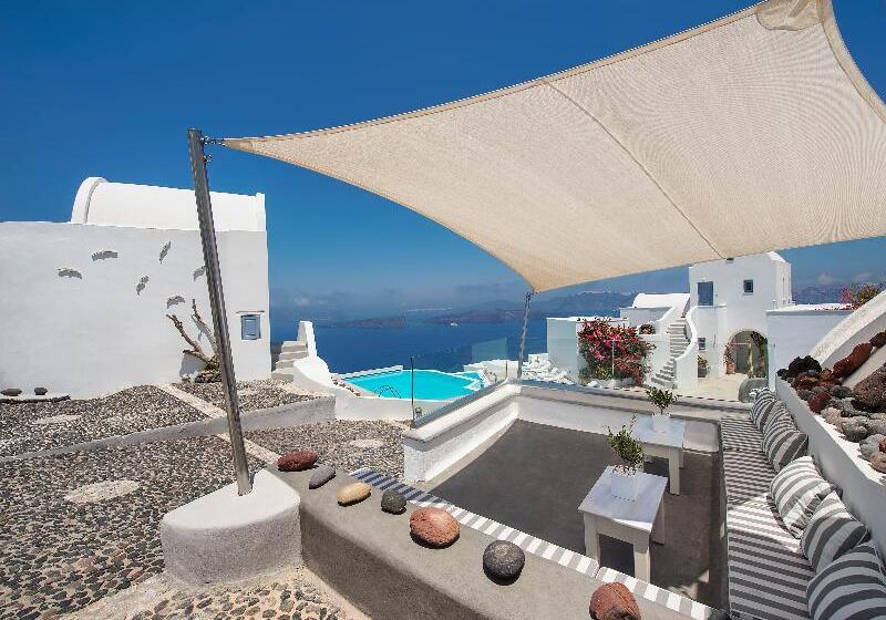 Apanemo Hotel & Suites