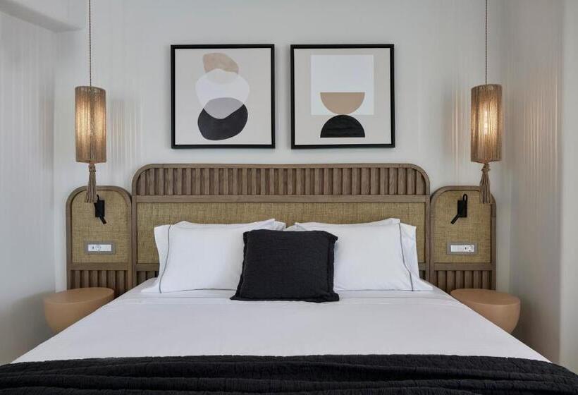 Apanemo Hotel & Suites