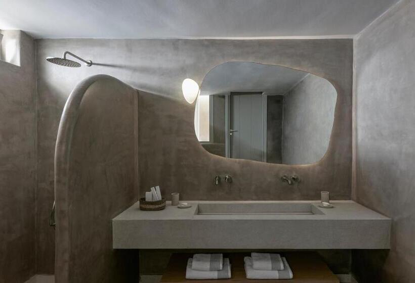 Apanemo Hotel & Suites