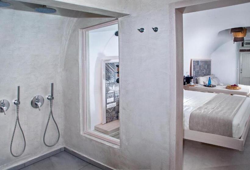 هتل Aperto Suites  Adults Only