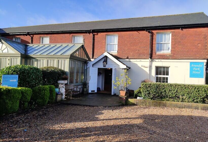 Отель Arundel Park