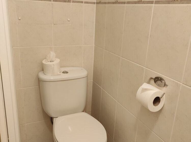 Отель Arundel Park