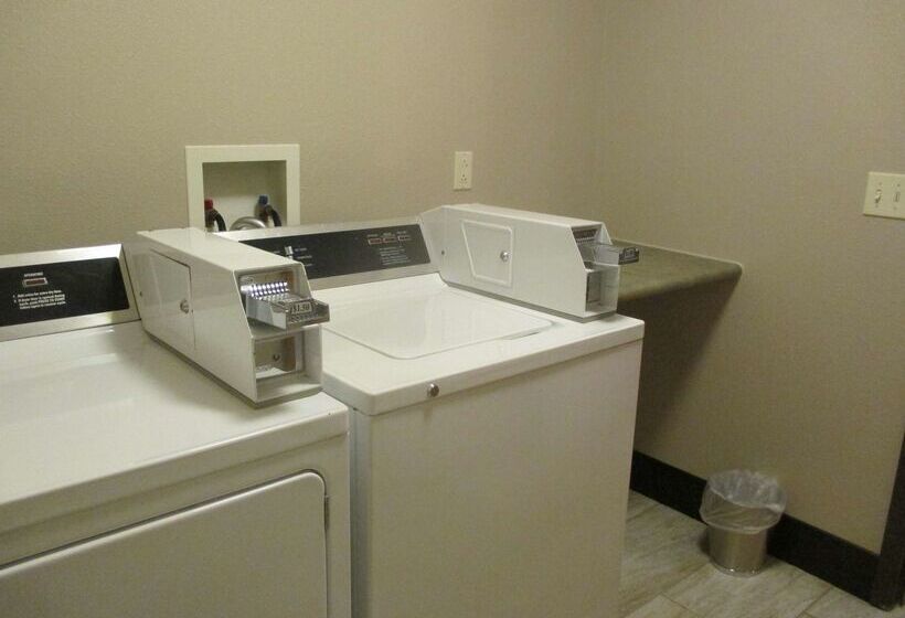 هتل Best Western Plus Omaha Airport Inn