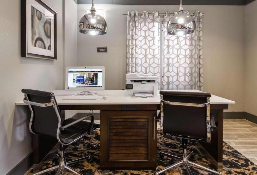 Best Western Plus Philadelphia Choctaw Hotel And Suites