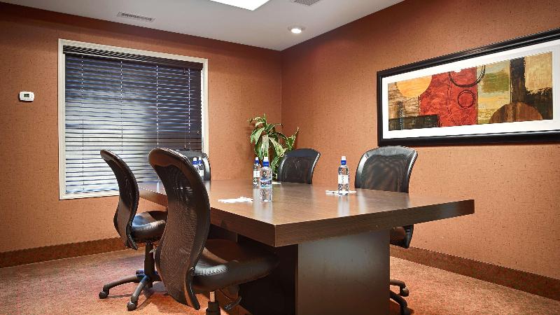 فندق Best Western Wainwright Inn & Suites