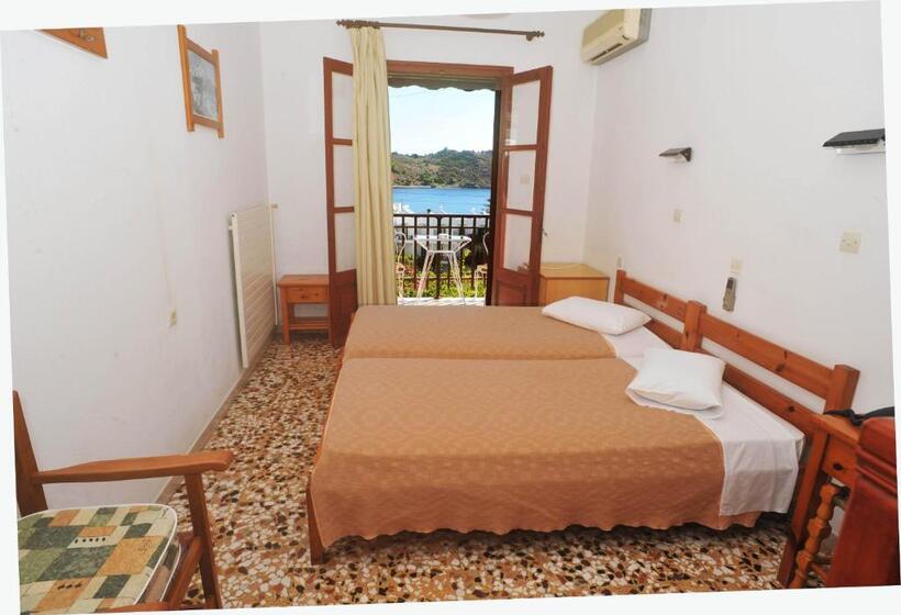 בית מלון כפרי Casteli