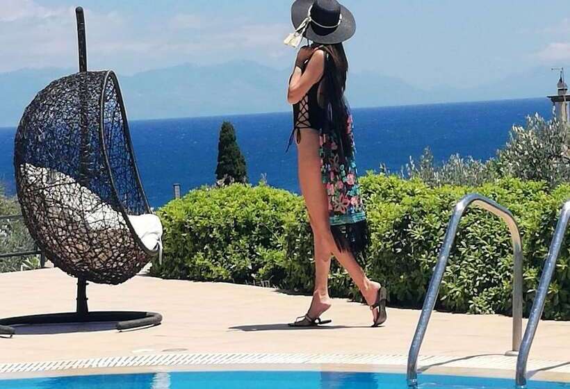 酒店 Colonides Beach