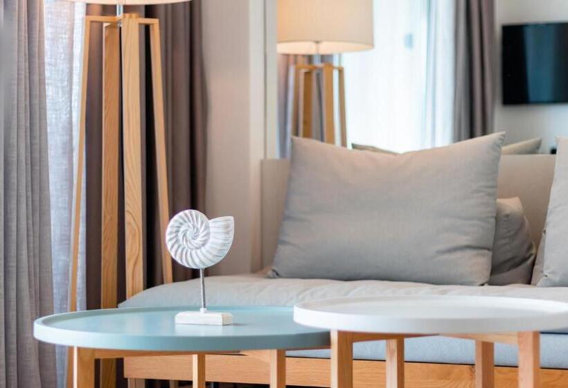 酒店 Colonides Beach