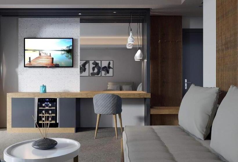 酒店 Colonides Beach