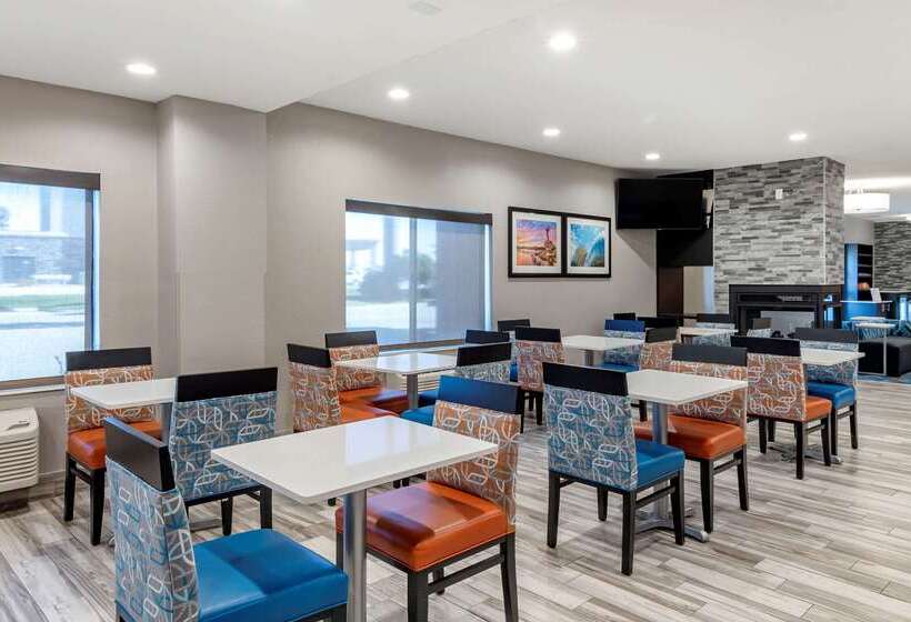 فندق Comfort Inn & Suites