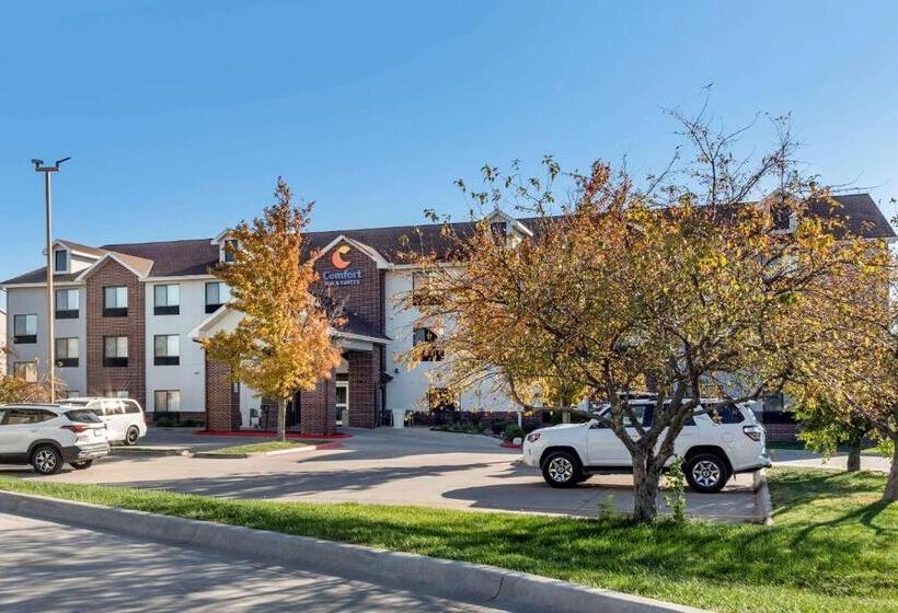 فندق Comfort Inn & Suites