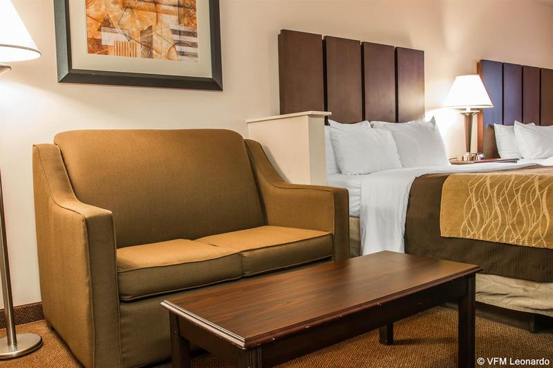 酒店 Comfort Inn & Suites