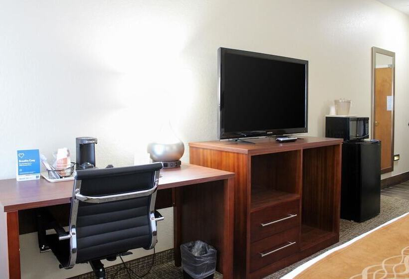 Отель Comfort Inn & Suites Fultondale Gardendale I65