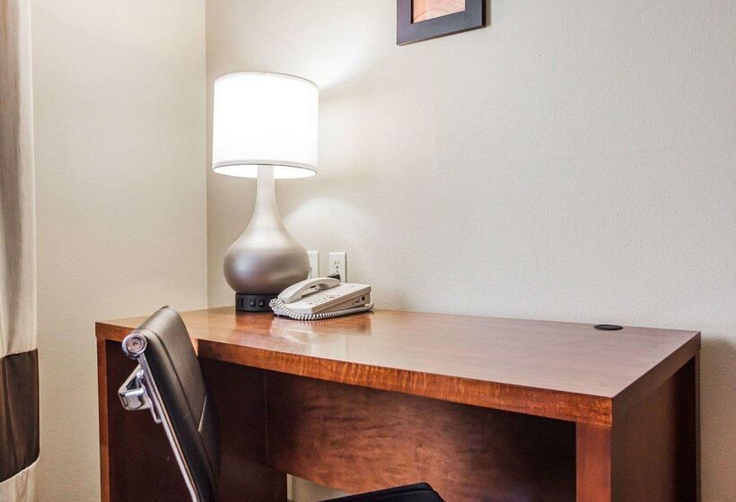 فندق Comfort Inn & Suites Moberly