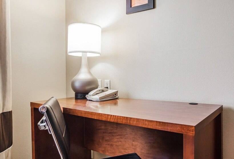 فندق Comfort Inn & Suites Moberly