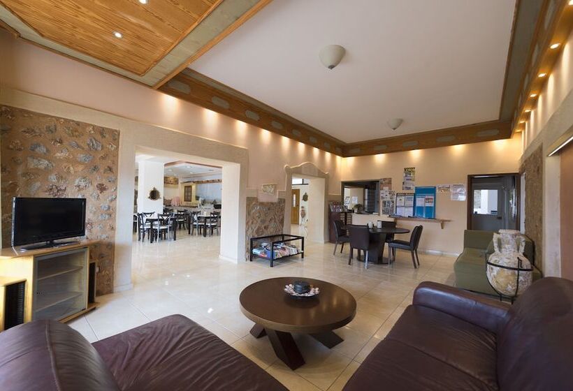 בית מלון כפרי Continental