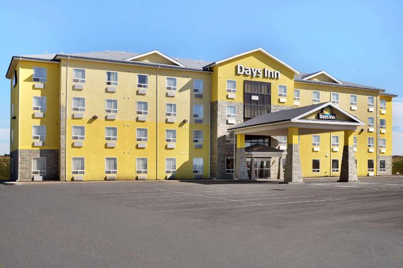 فندق Days Inn By Wyndham Grande Prairie