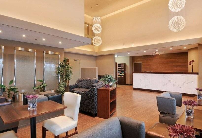 فندق Days Inn By Wyndham Regina Airport West