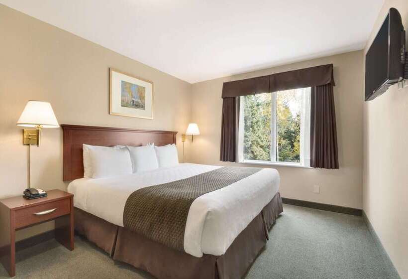 فندق Days Inn By Wyndham Thunder Bay North