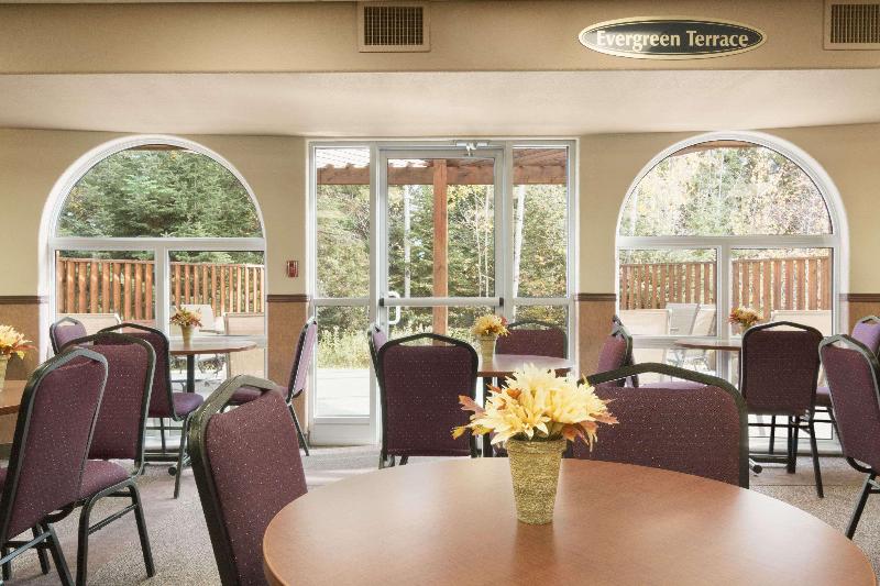 فندق Days Inn By Wyndham Thunder Bay North