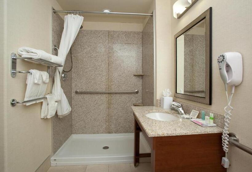 فندق Days Inn & Suites By Wyndham Sherwood Park Edmonton