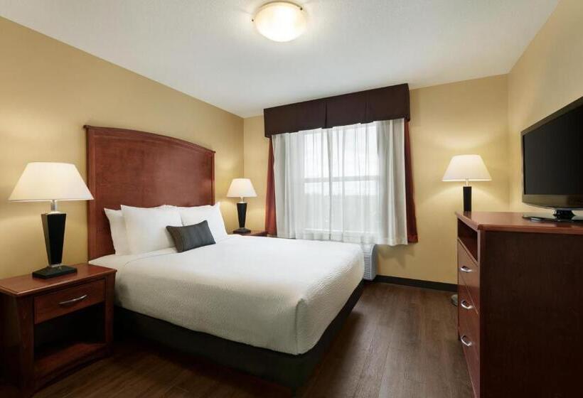 فندق Days Inn & Suites By Wyndham Sherwood Park Edmonton