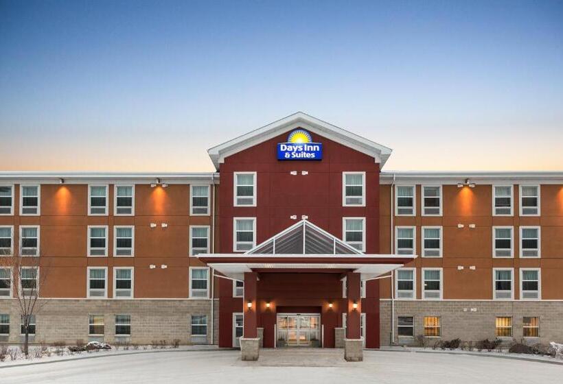 فندق Days Inn & Suites By Wyndham Sherwood Park Edmonton
