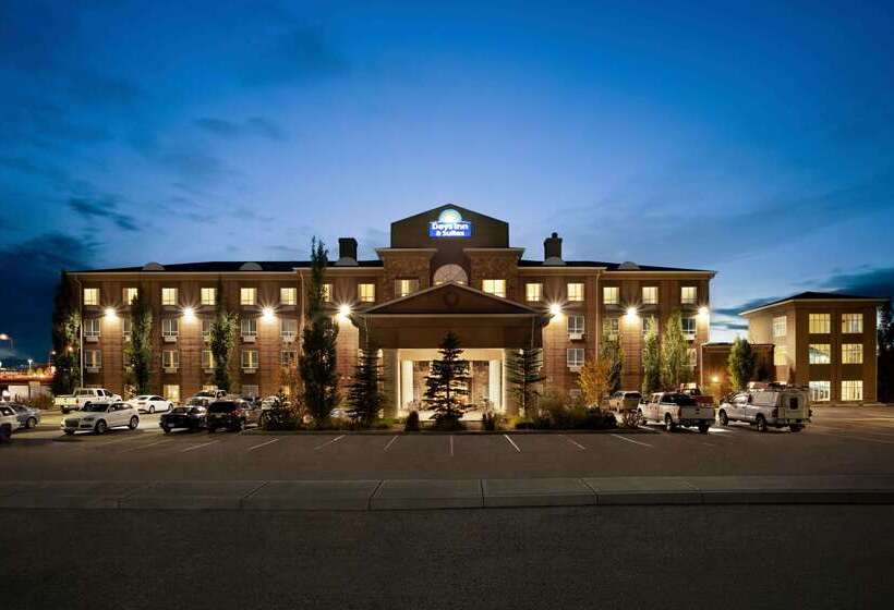 בית מלון כפרי Days Inn & Suites By Wyndham Strathmore