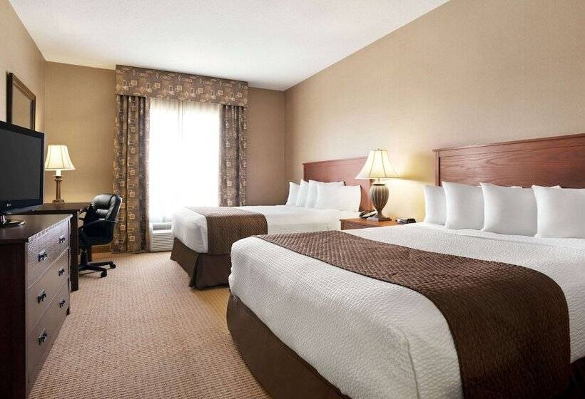 فندق Days Inn & Suites By Wyndham Strathmore