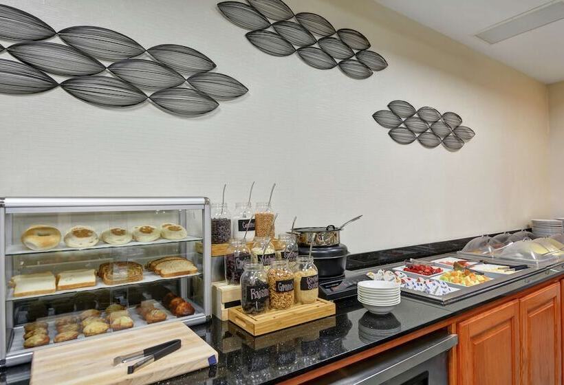 בית מלון כפרי Doubletree By Hilton Hattiesburg, Ms