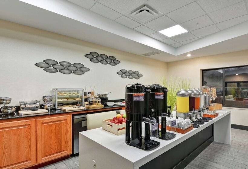 בית מלון כפרי Doubletree By Hilton Hattiesburg, Ms