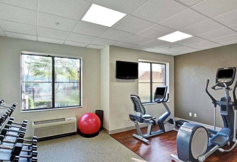 בית מלון כפרי Doubletree By Hilton Hattiesburg, Ms