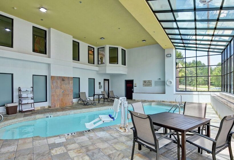 בית מלון כפרי Doubletree By Hilton Hattiesburg, Ms